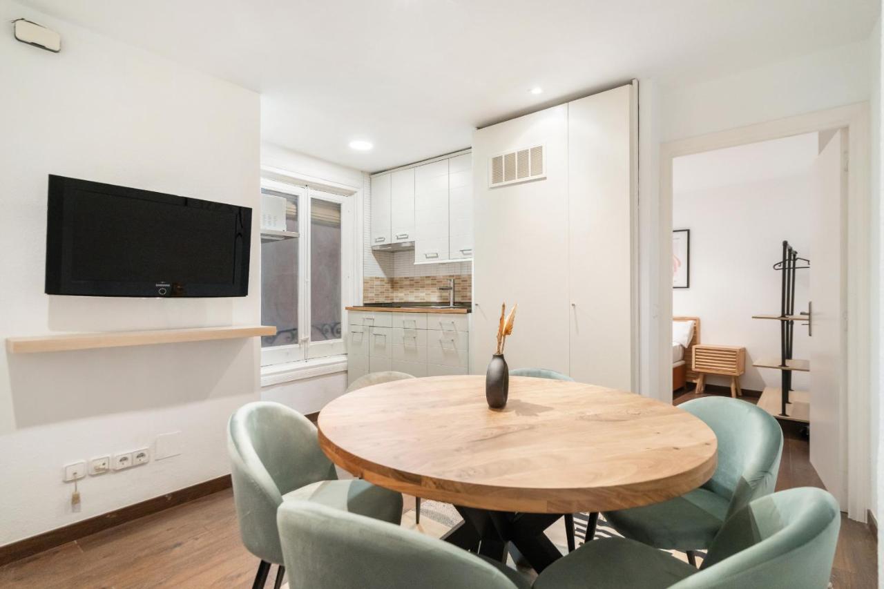 Apartamento En La Puerta Del Sol Apartment Madrid Luaran gambar