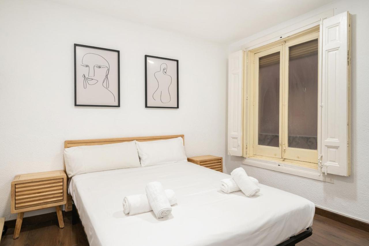 Apartamento En La Puerta Del Sol Apartment Madrid Luaran gambar