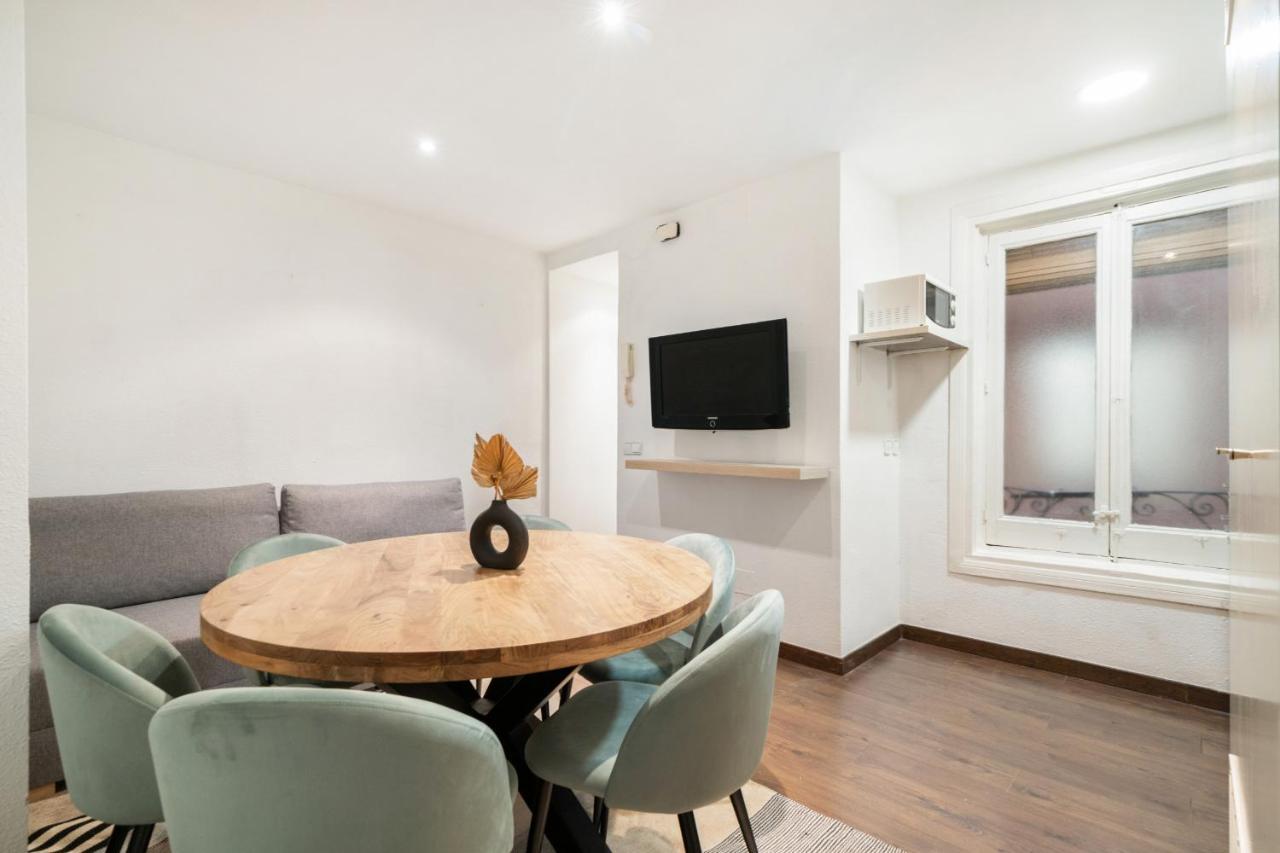 Apartamento En La Puerta Del Sol Apartment Madrid Luaran gambar