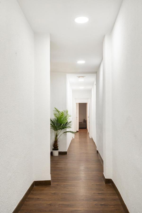 Apartamento En La Puerta Del Sol Apartment Madrid Luaran gambar