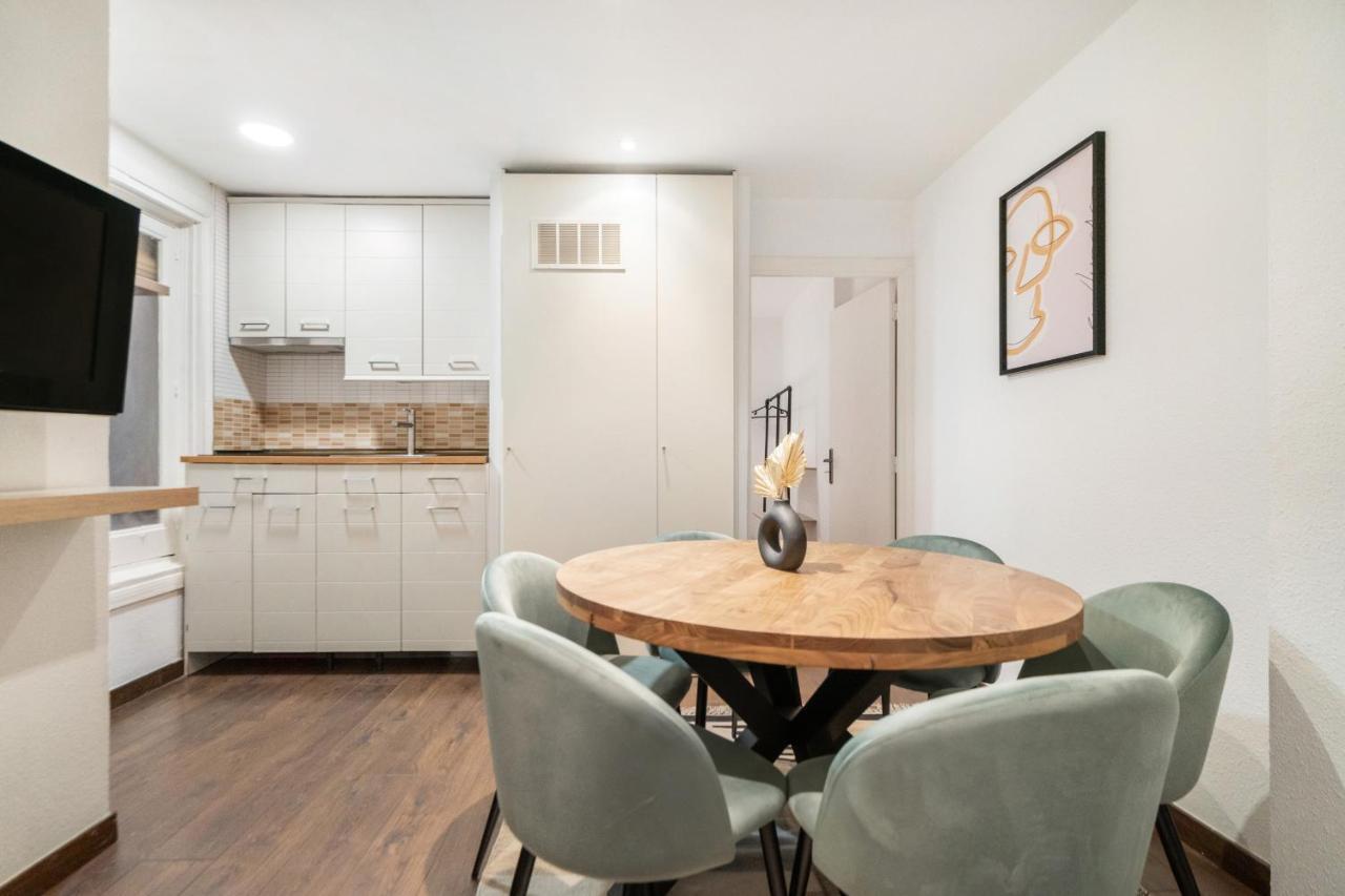 Apartamento En La Puerta Del Sol Apartment Madrid Luaran gambar