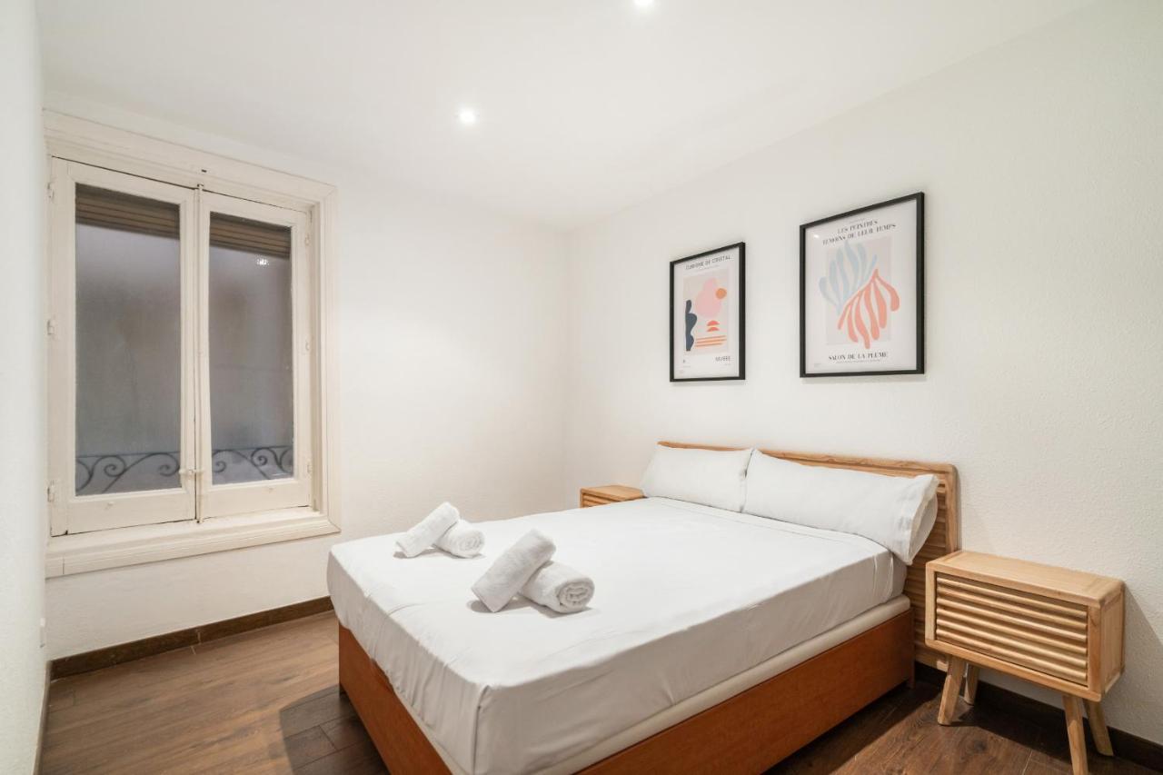 Apartamento En La Puerta Del Sol Apartment Madrid Luaran gambar