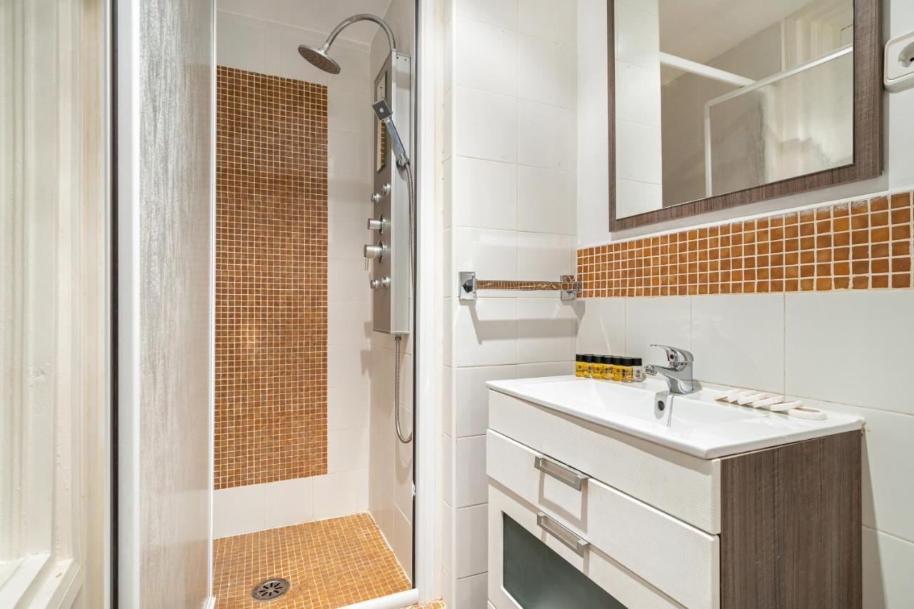 Apartamento En La Puerta Del Sol Apartment Madrid Luaran gambar