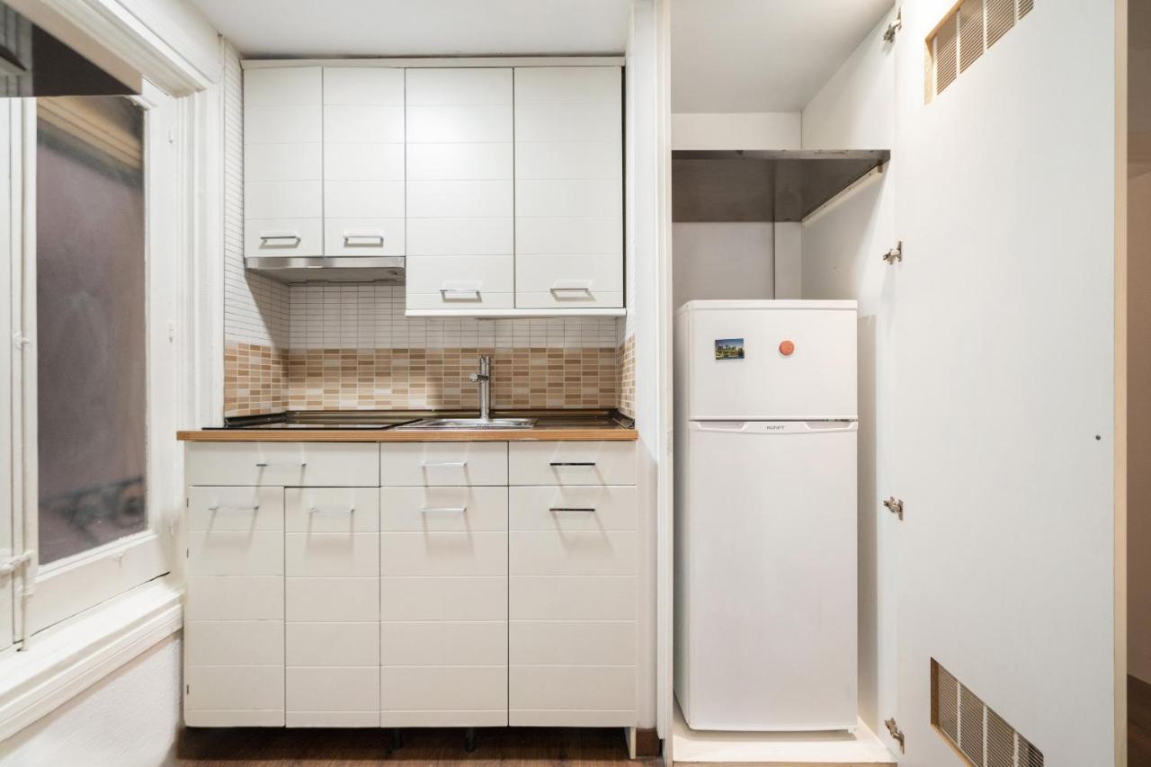 Apartamento En La Puerta Del Sol Apartment Madrid Luaran gambar