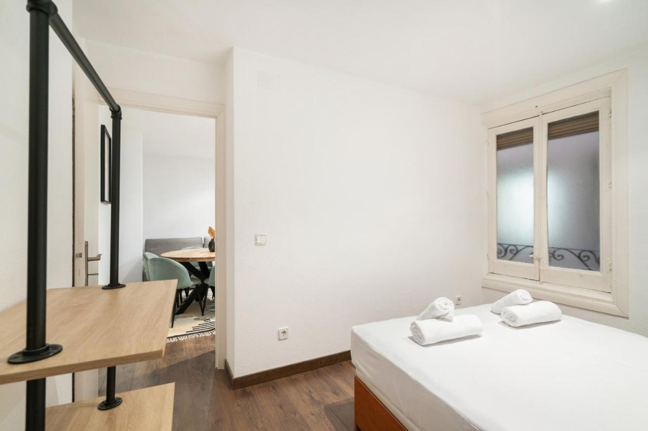Apartamento En La Puerta Del Sol Apartment Madrid Luaran gambar